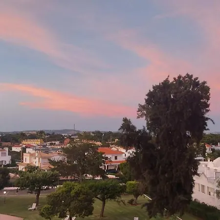 Jeannie's Oura Estrela Albufeira