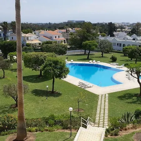 Jeannie's Oura Estrela Albufeira