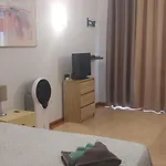 Jeannie's Oura Estrela Apartmán