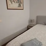 Jeannie's Oura Estrela Apartment *