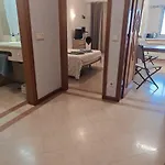 Jeannie's Oura Estrela Apartment *