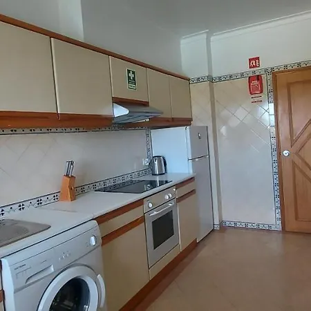 Jeannie's Oura Estrela Albufeira