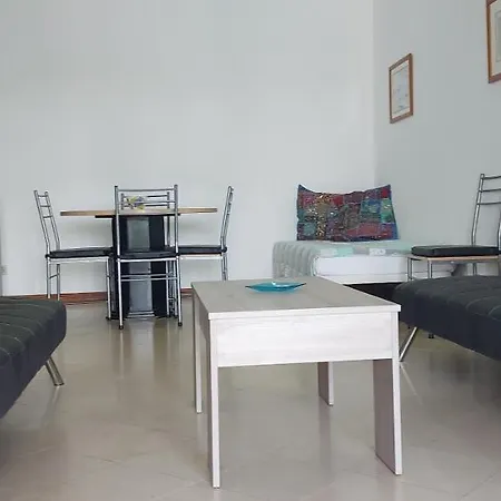 Jeannie's Oura Estrela *