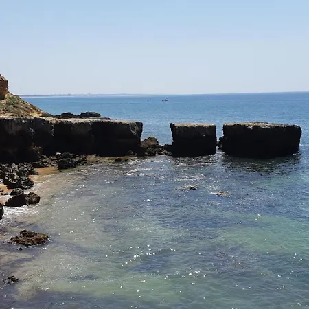 Apartment Jeannie's Oura Estrela