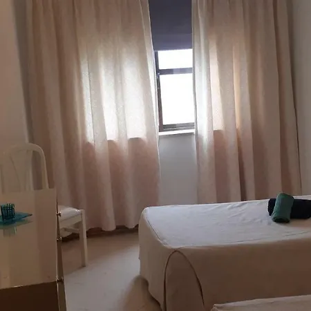 Apartment Jeannie's Oura Estrela