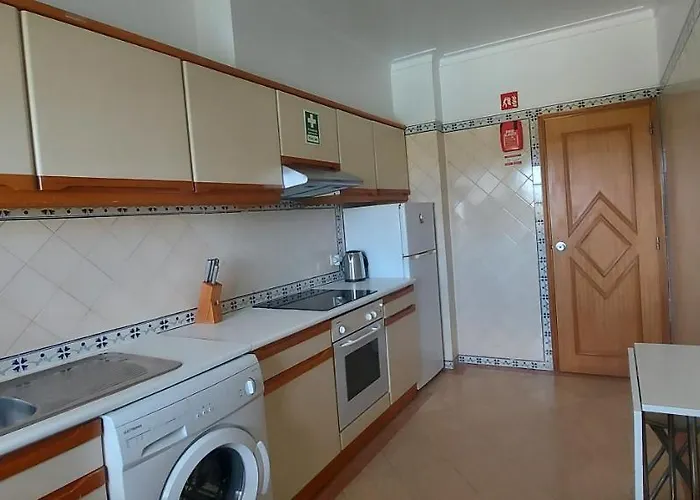 Jeannie's Oura Estrela Albufeira