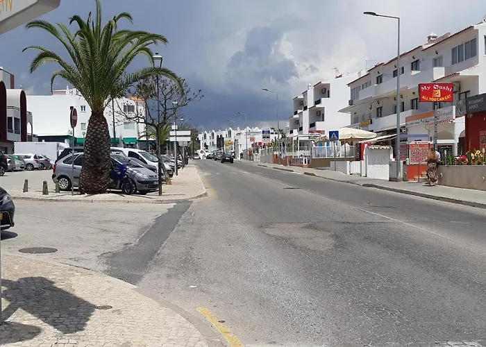 Jeannie's Oura Estrela Albufeira