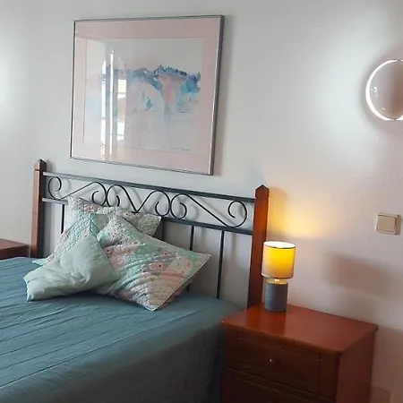 Apartment Jeannie's Oura Estrela