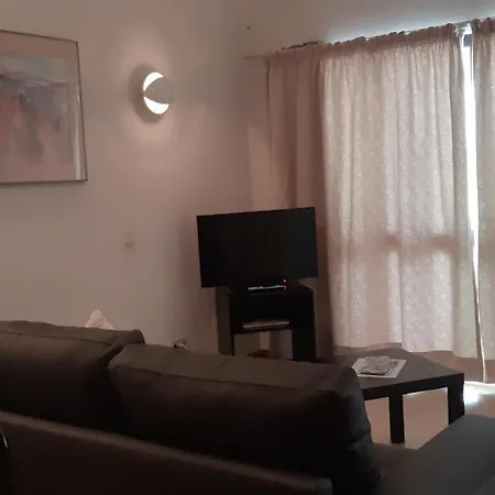Jeannie's Oura Estrela Apartment